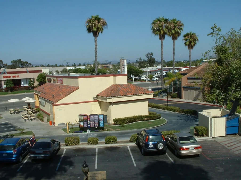 Street scene in Clairemont Mesa West, San Diego