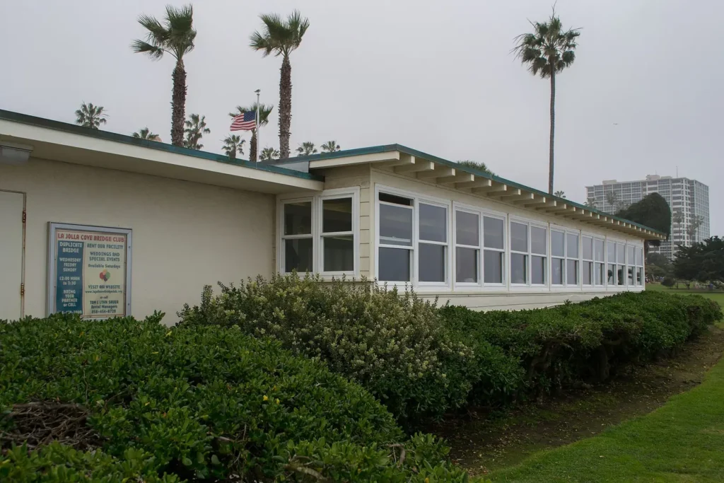 La Jolla Cove Bridge Club building above the cove