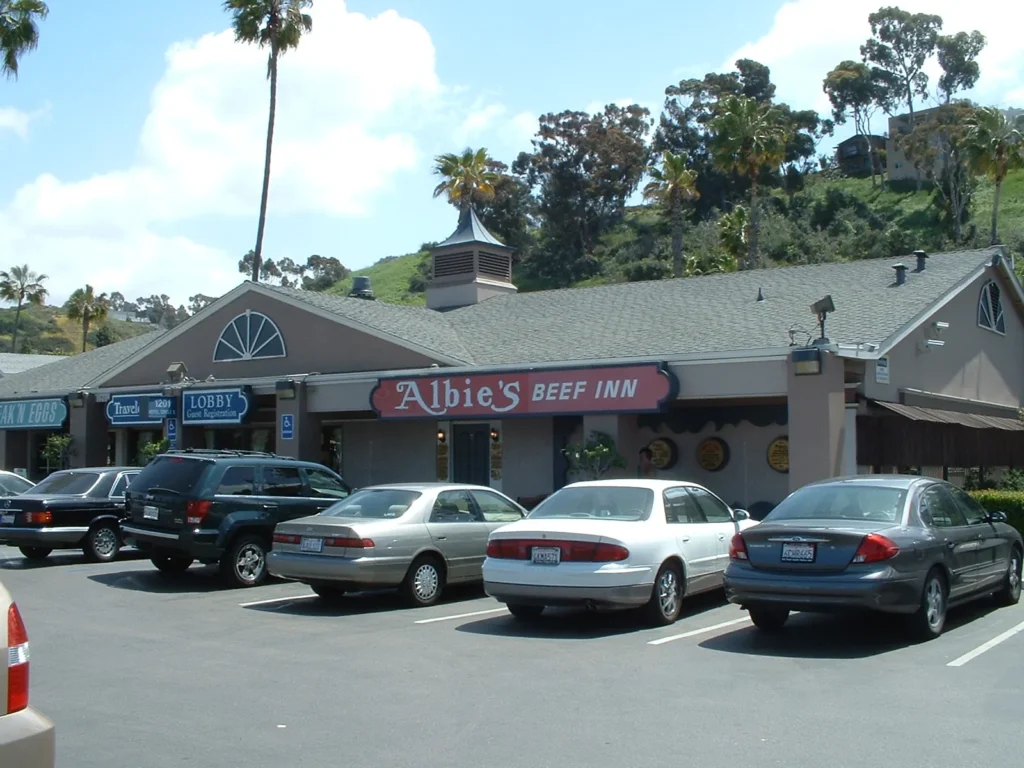 Street scene in Mission Valley West, San Diego